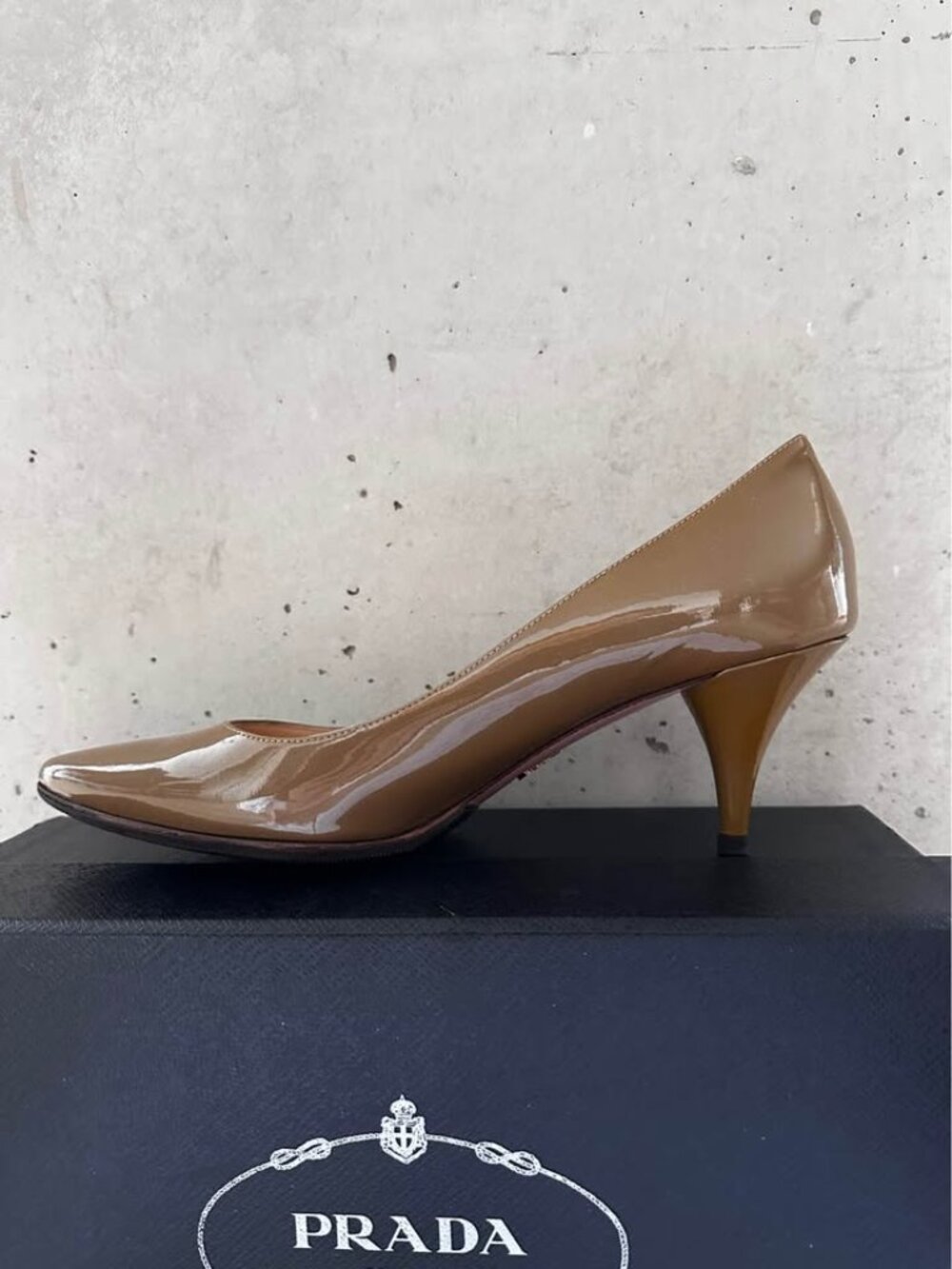 Vintage Prada Patent Leather Heels - Like-new Condition - Picture 2 of 5